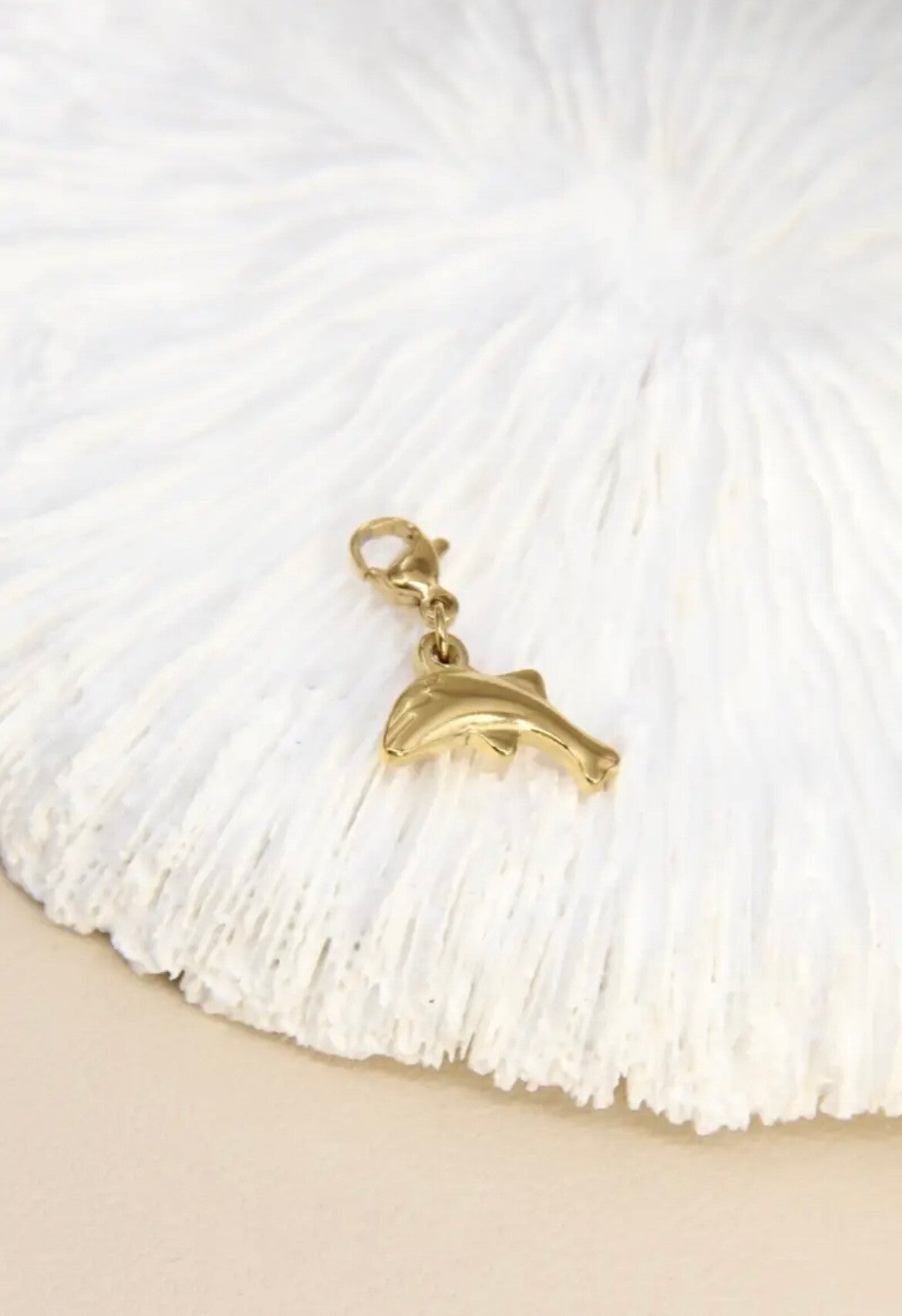 Charm Dauphin dore