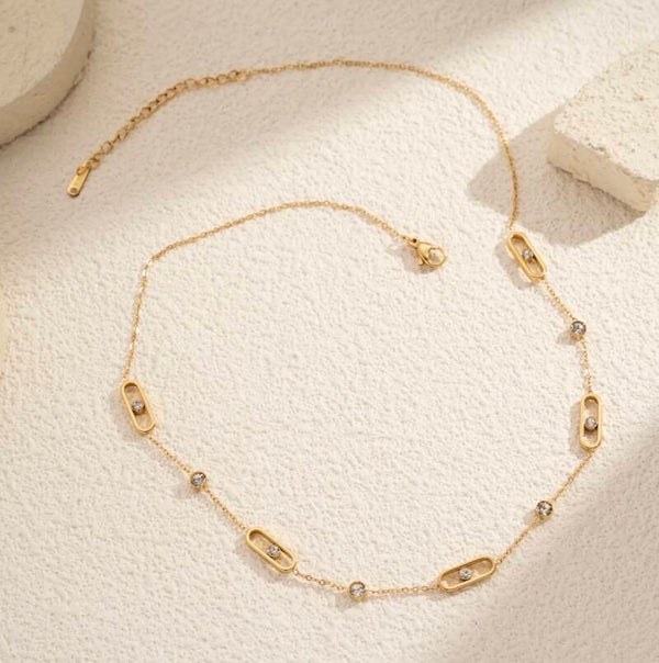 Collier doré pierre fines