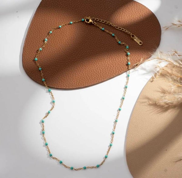Collier perle fines - bleu clair