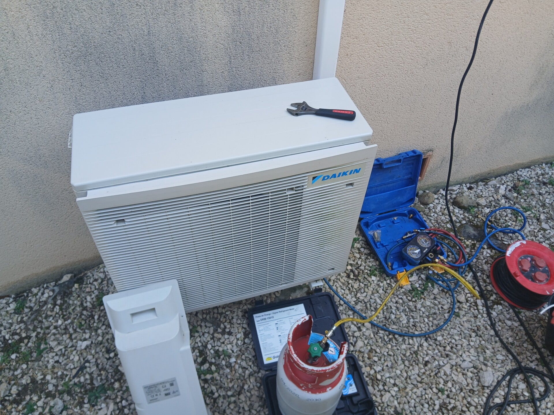 dépannage d'une climatisation réversible DAIKIN à Vaison la romaine 