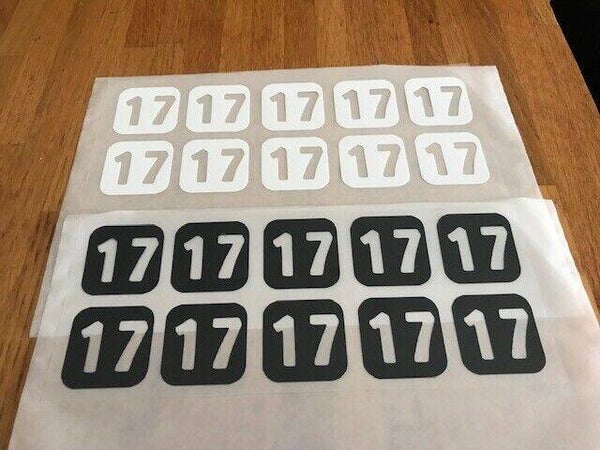 NUMÉRO 17 PACK DE 10 PATCHS FLOCAGES - 2.8 CM PAR 2.8 CM