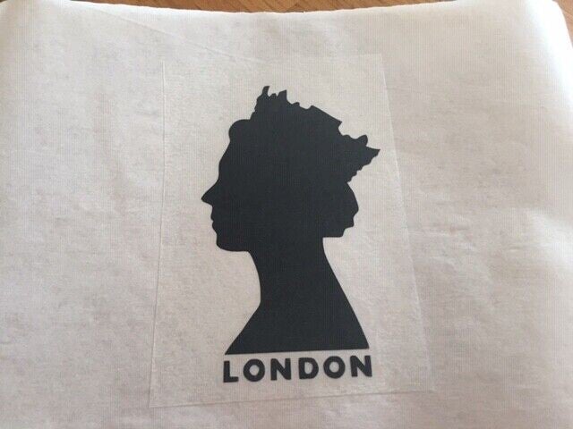 REINE ANGLETERRE PATCH FLOCAGE - 6 CM PAR 10.3 CM