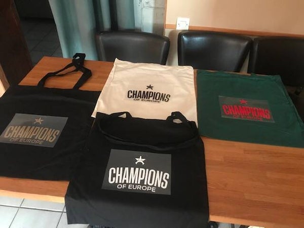 TOTE BAG / SAC TISSUS ETOILE PSG AVEC INSCRIPTION CHAMPIONS OF EUROPE