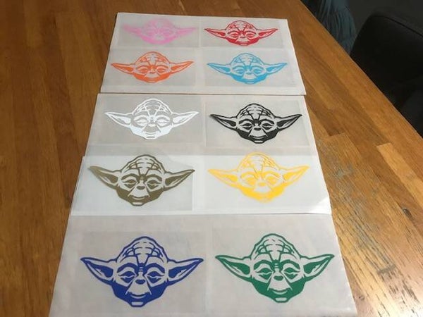 MAITRE YODA PATCH FLOCAGE VINYLE THERMOCOLLANT - 10.5 CM PAR 5.8 CM