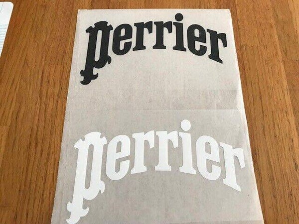PERRIER LOGO PATCH FLOCAGE PUBLICITAIRE - 15 CM PAR 7.6 CM