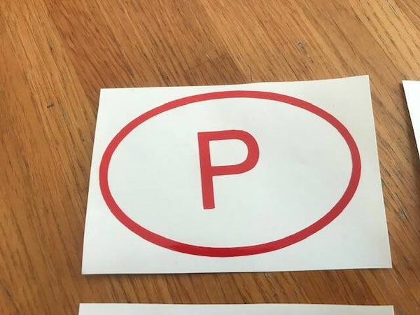 PORTUGAL STICKER AUTOCOLLANT VINYLE OVALE  - 9.5 CM PAR 6.5 CM