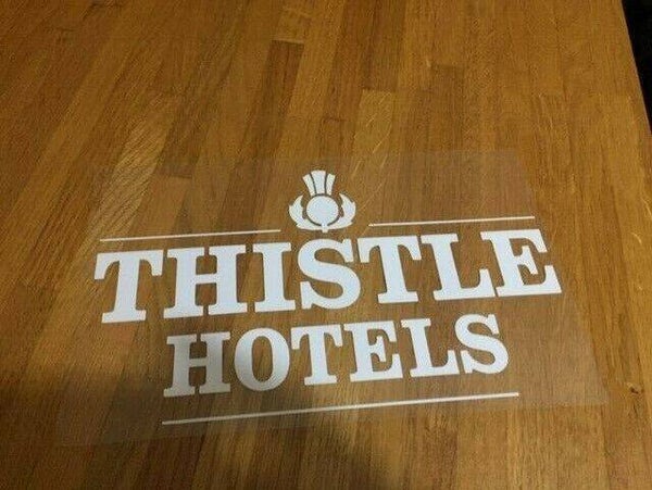 THISTLE HOTELS LOGO PATCH FLOCAGE PUBLICITAIRE -21.5 CM PAR 12.5 CM