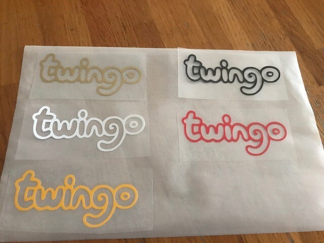 TWINGO PATCH FLOCAGE PUBLICITAIRE - 8.3 CM PAR 3.5 CM