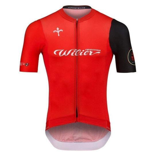 👕 Maillot Wilier Manches Courtes Cycling Club Rouge 👕 en déstockage.