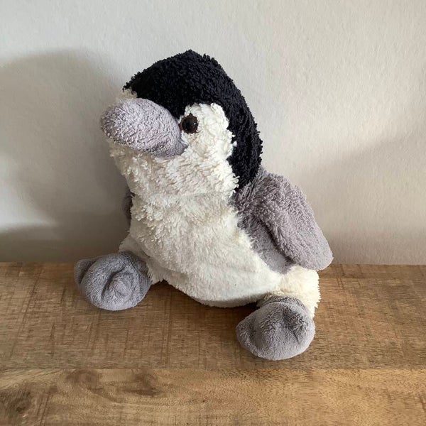 Anna Club Plush pinguin
