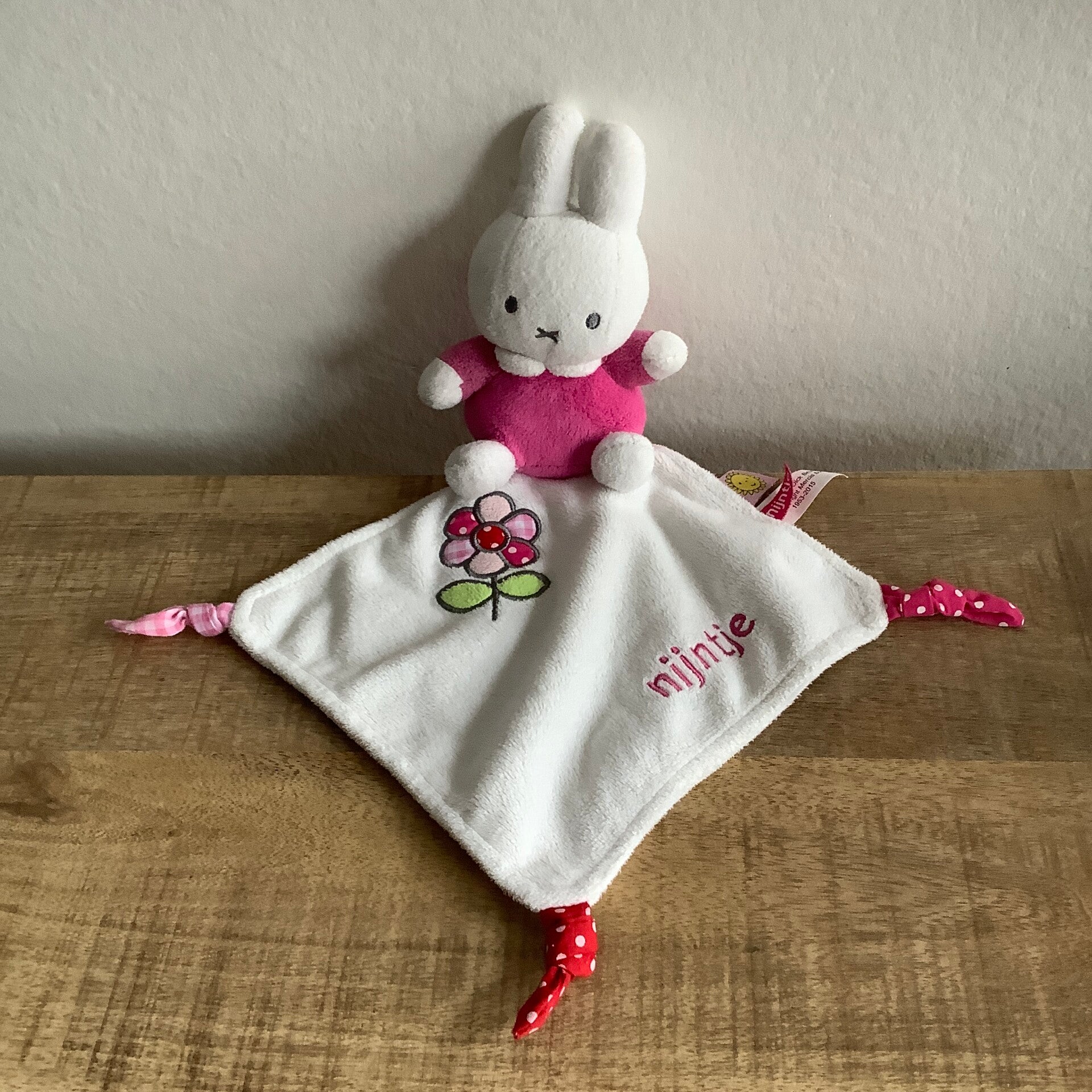 Nijntje bloemen roze