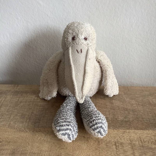 Happy horse pelikaan