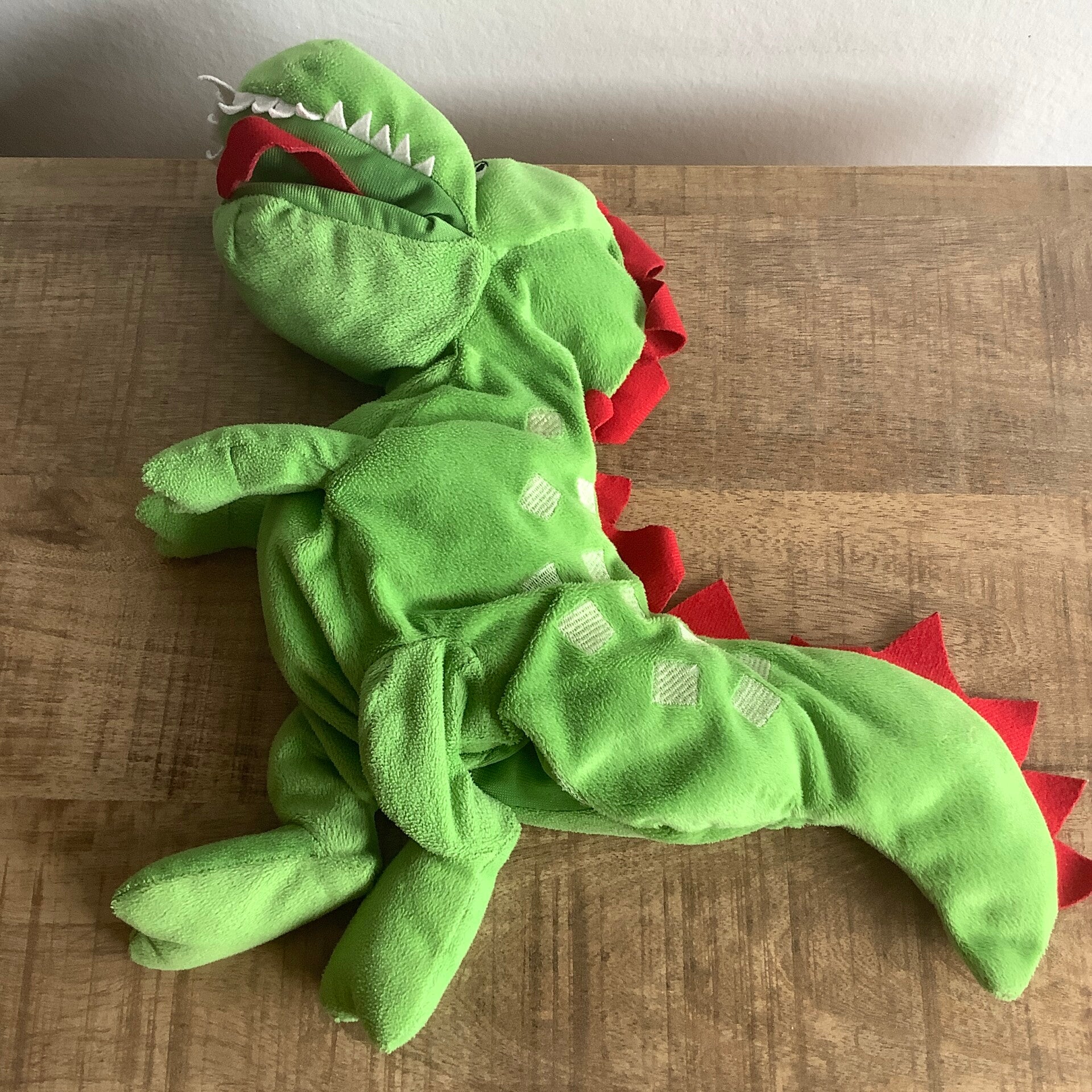 Ikea draak dinosaurus handpop