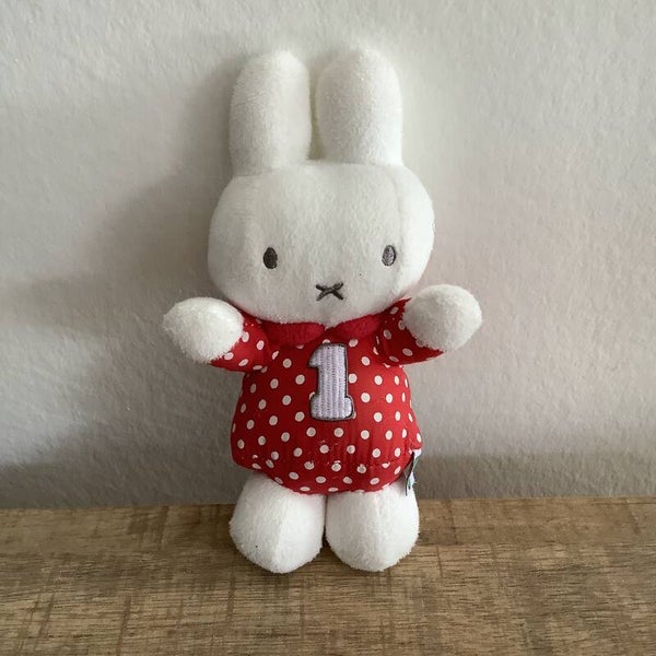 Nijntje nummer 1 rood