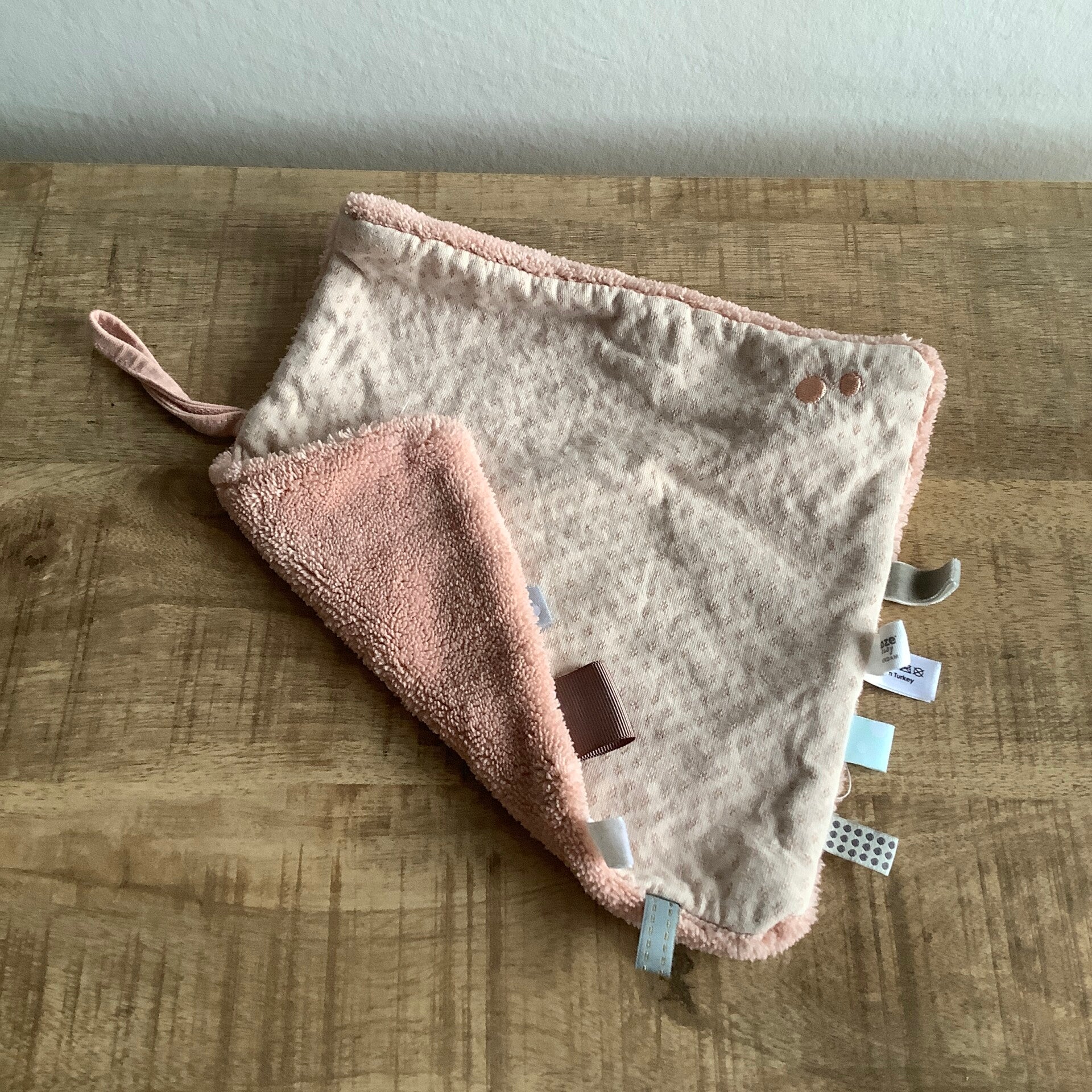 Snooze baby oudroze zalm