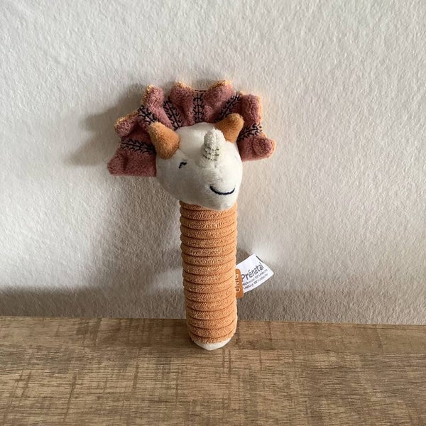 Prenatal dinosaurus rammelaar