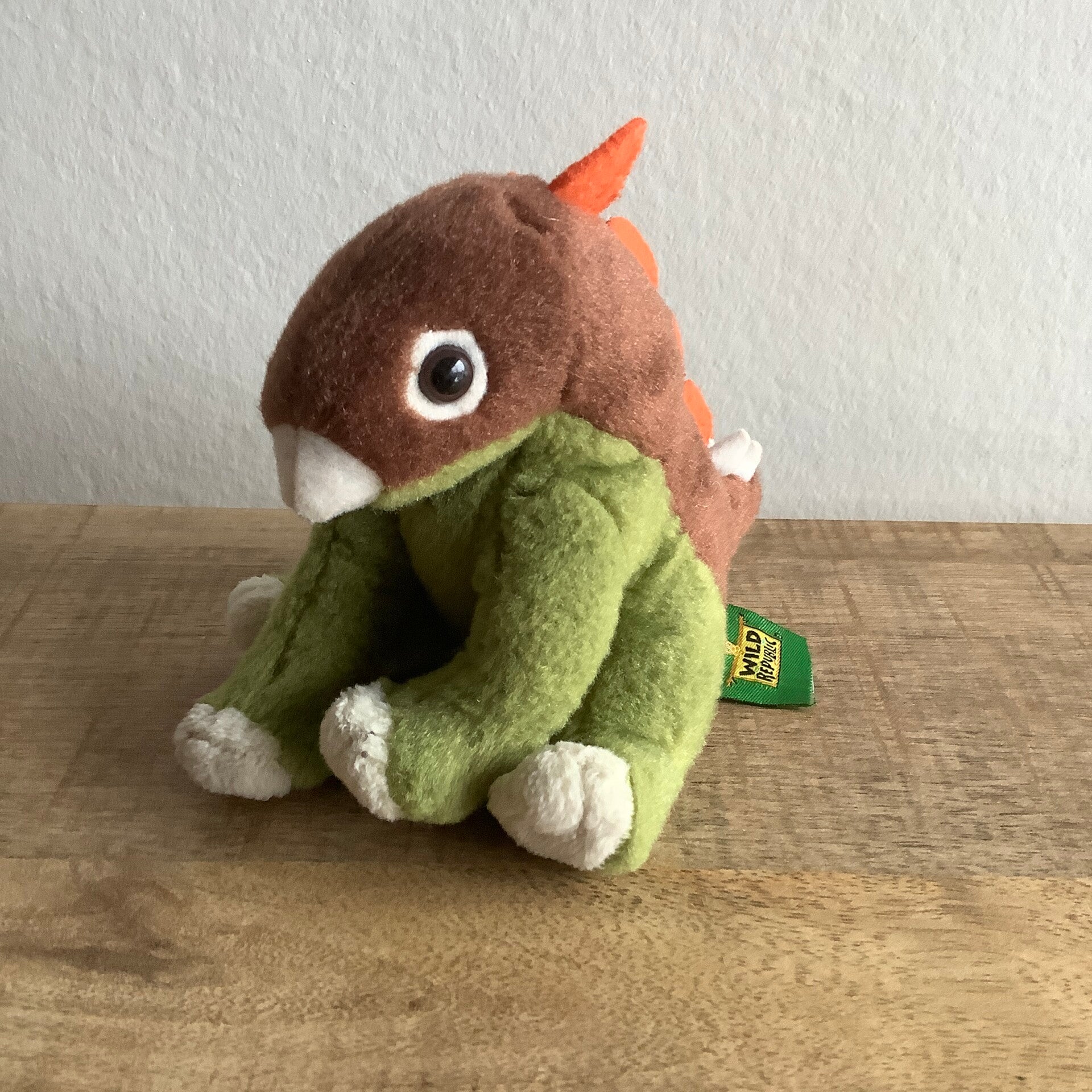 Wild Republic dinosaurus dino