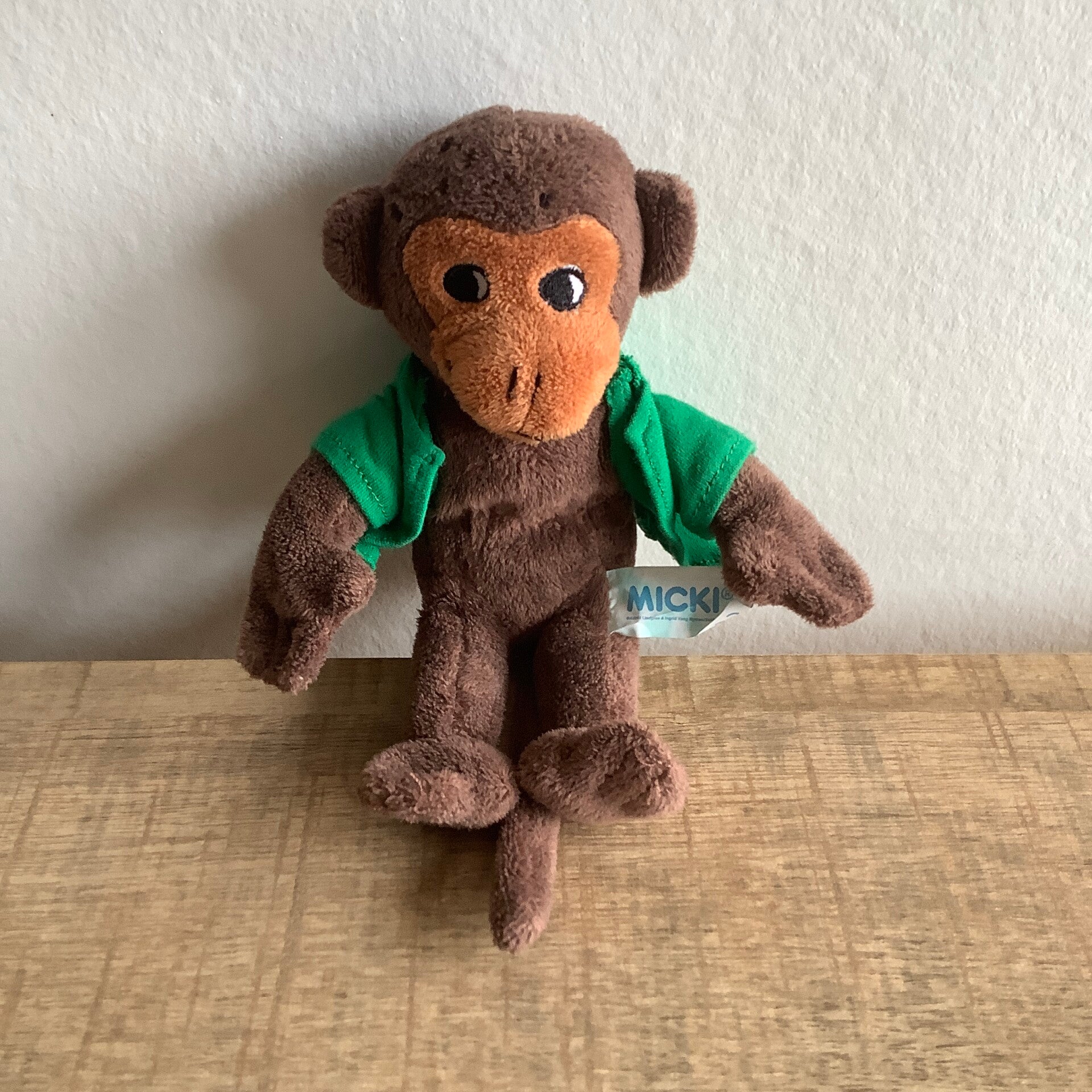 Micki aap Pippi langkous