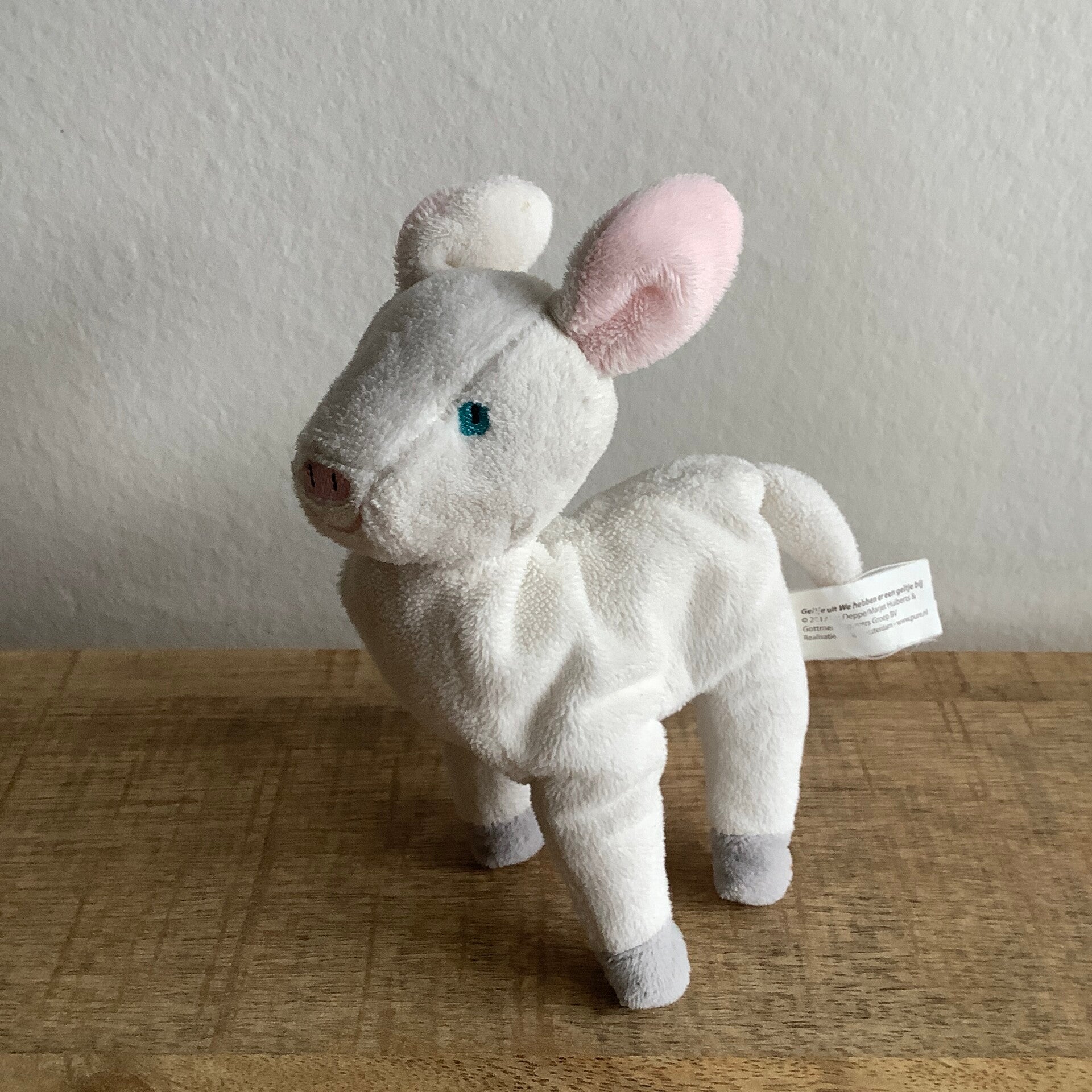 Geitje uit we hebben er een geitje bij