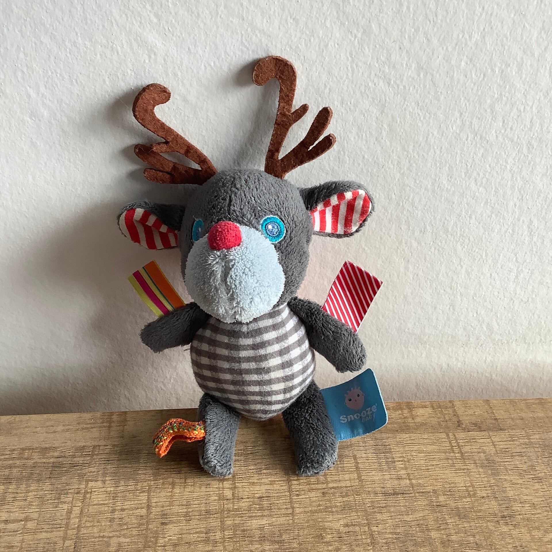 Snooze baby rendier hert