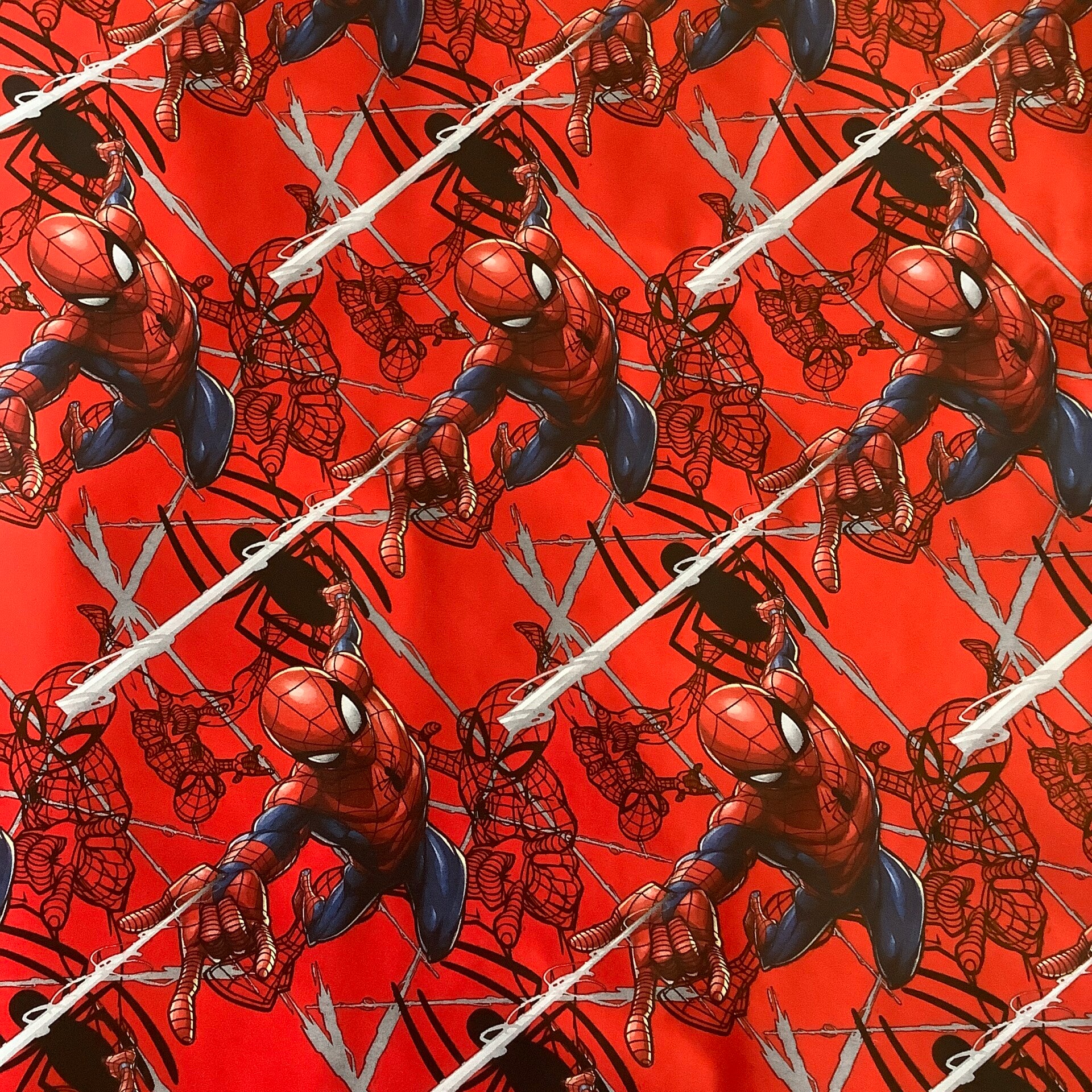 Ingepakt cadeau geven Spiderman