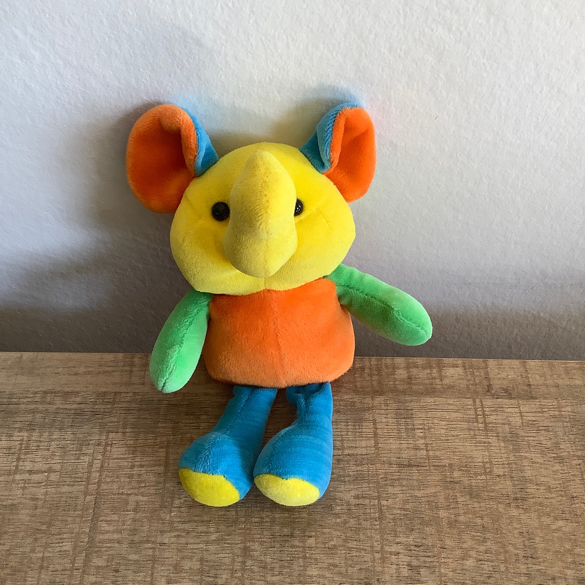 Olifant gekleurd