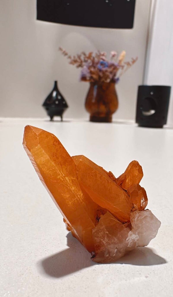 Tangerine Kwarts (Lemurian Tangerine) cluster