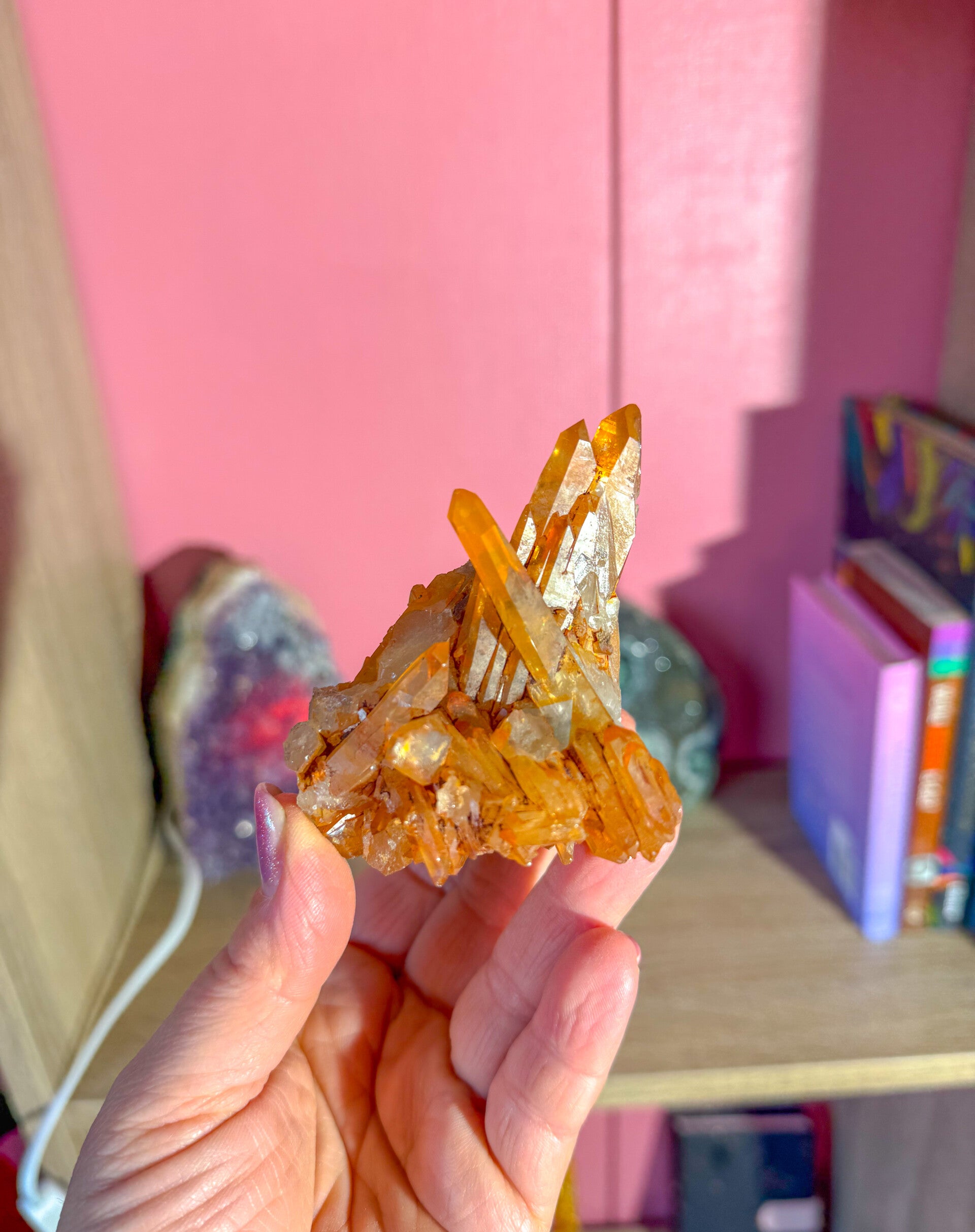 Tangerine Kwarts ( Lemurian Tangerine) cluster