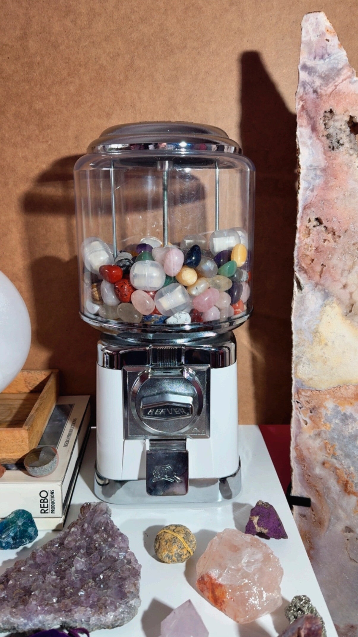 Draai aan de Edelstenen automaat!