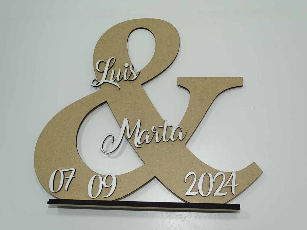 Letra & para centro de mesa