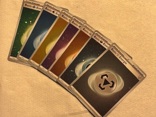 Pokemon TCG Karmesin und Purpur | Bundel Energiekarten 7 Karten SWIRL/Holo | SVI 001/003/004/005/006/007/008