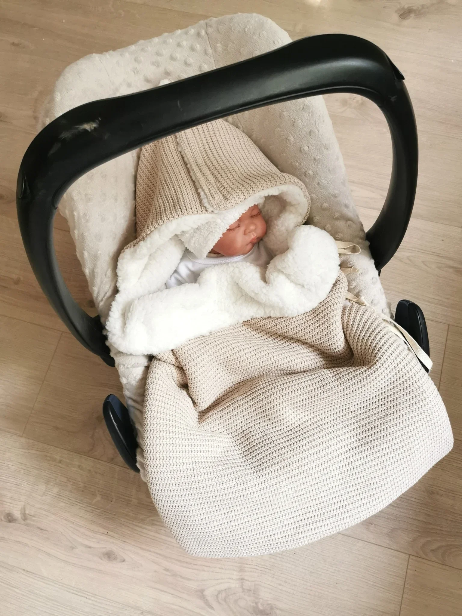 Voetenzak Zand Knit & Wit Teddy