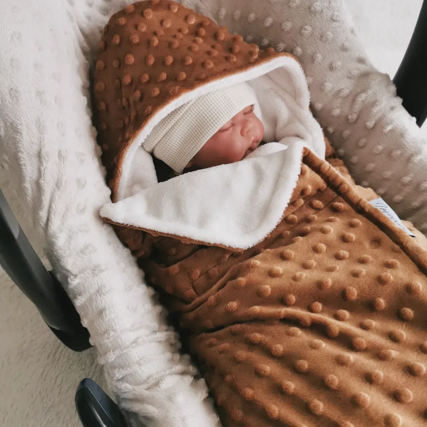 Maxi Cosi Deken Camel Minky & Offwhite Wellness Fleece