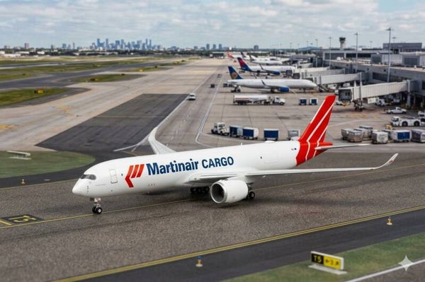 Martinair Airbus A350F NG Model 1/400 diecast model plane