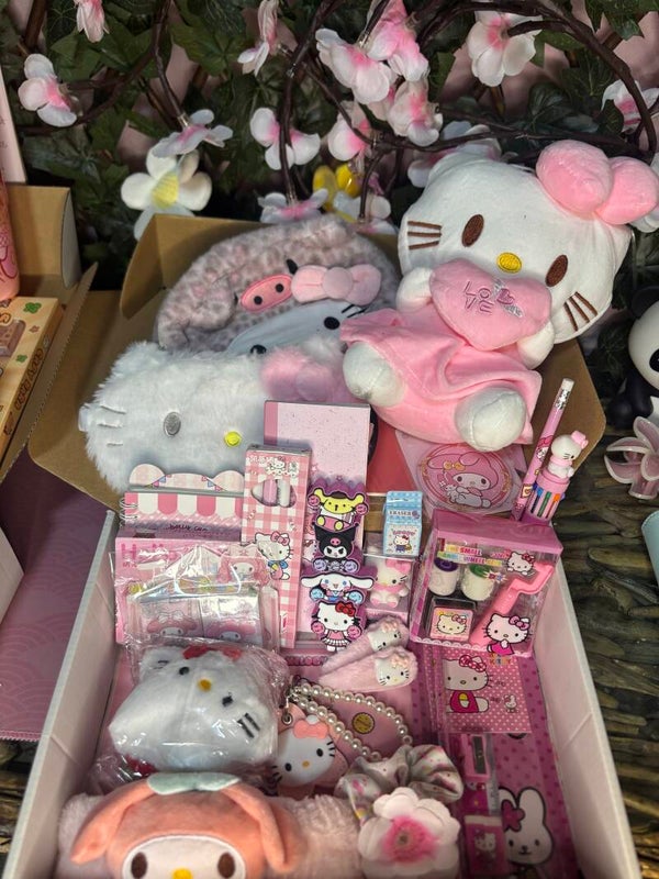 Vente flash (box hello kitty)