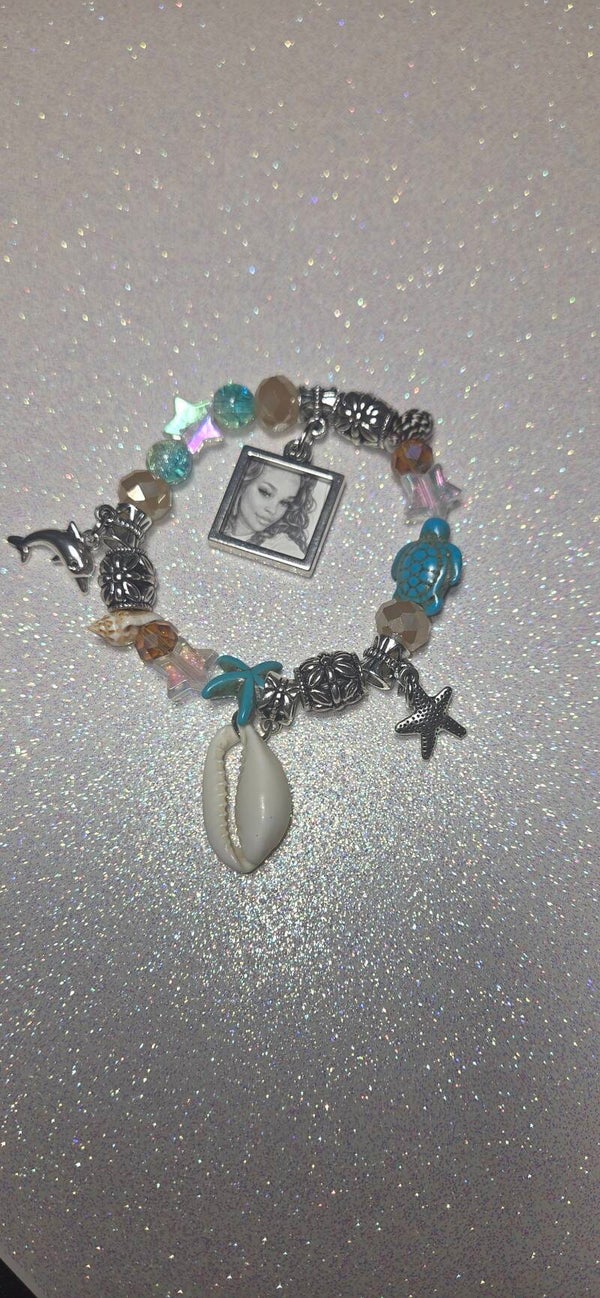 The I'm Feeling Beachy Bracelet