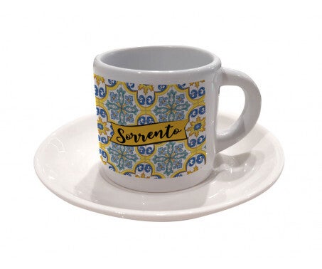 Tazza da caffè con piattino