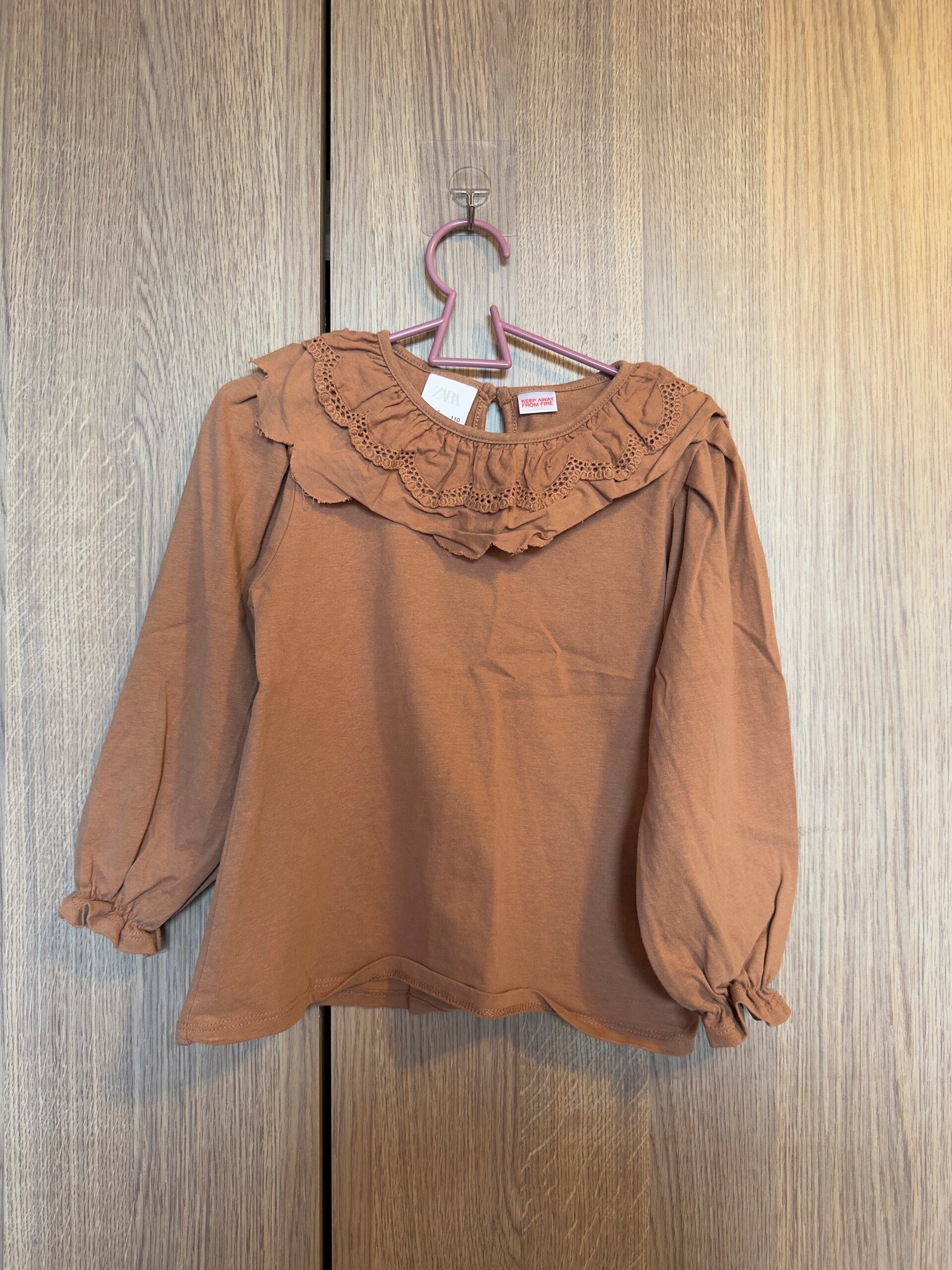 zara - bruine blouse met kraag - maat 110
