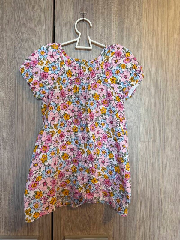 zara - bloemenjurk - maat 98