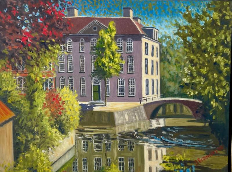 amersfoort-huis-met-paarse-ramen-standard-wrg2w7.jpg