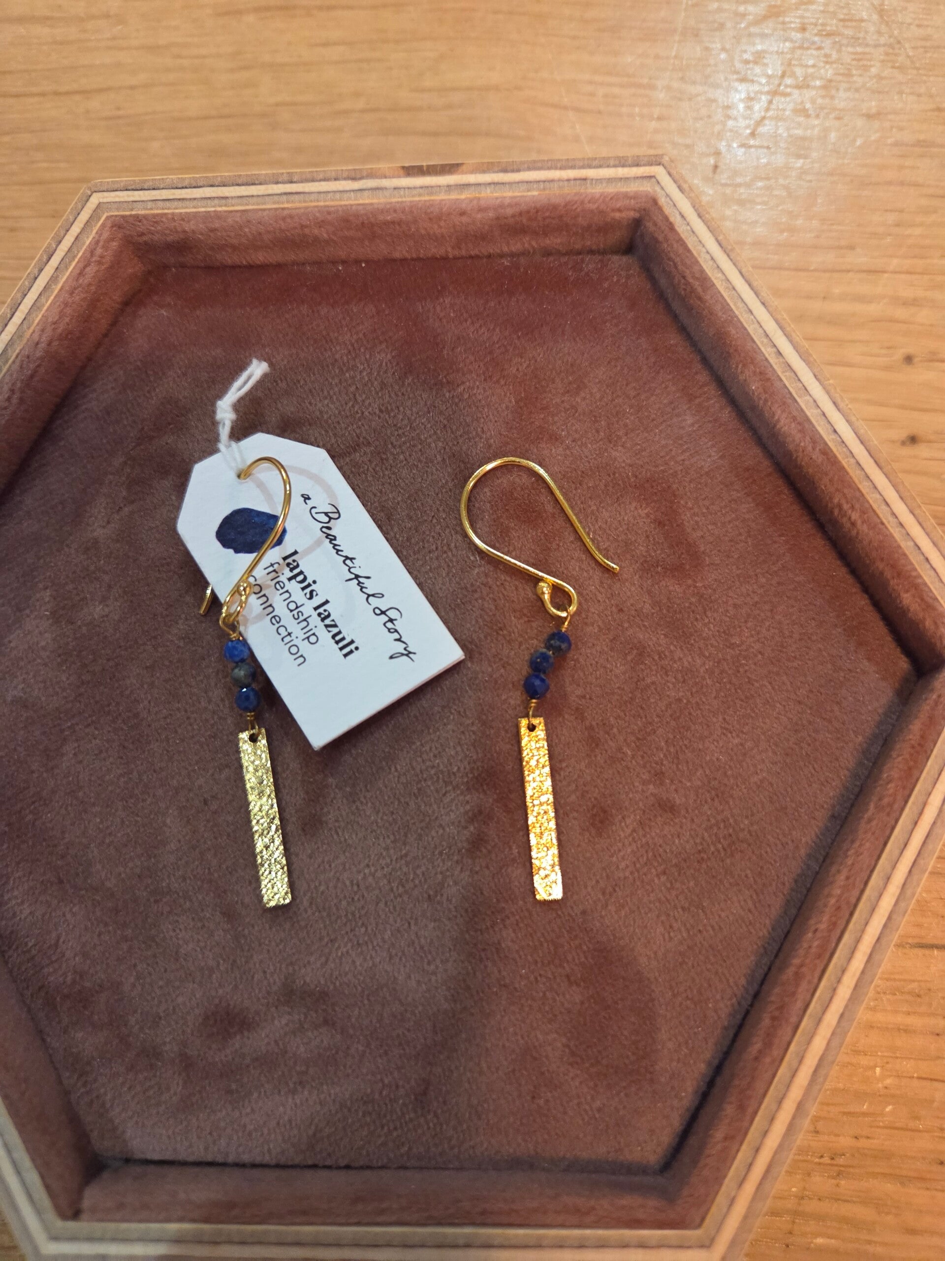 A beautiful story oorbellen set lapis lazuli