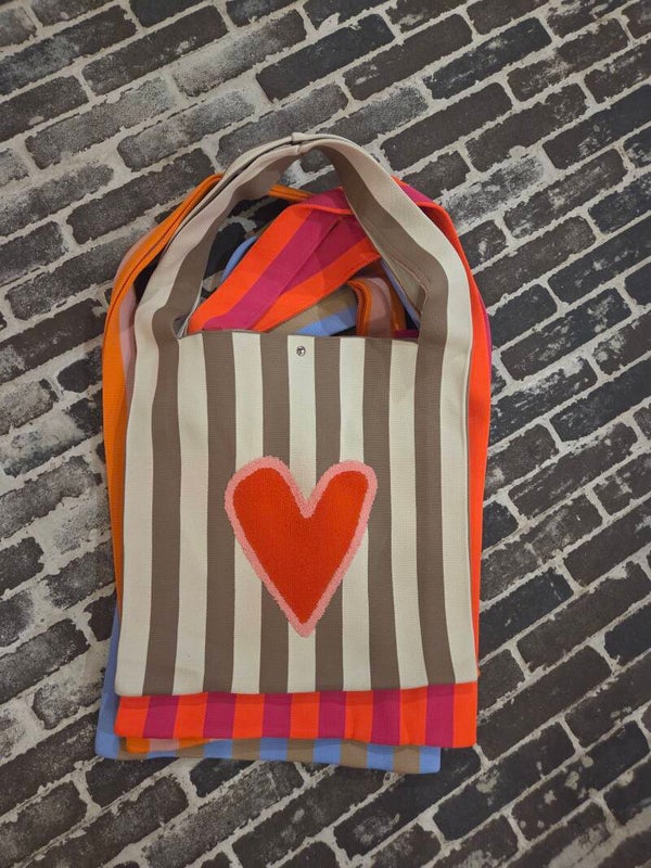 Tas hartje