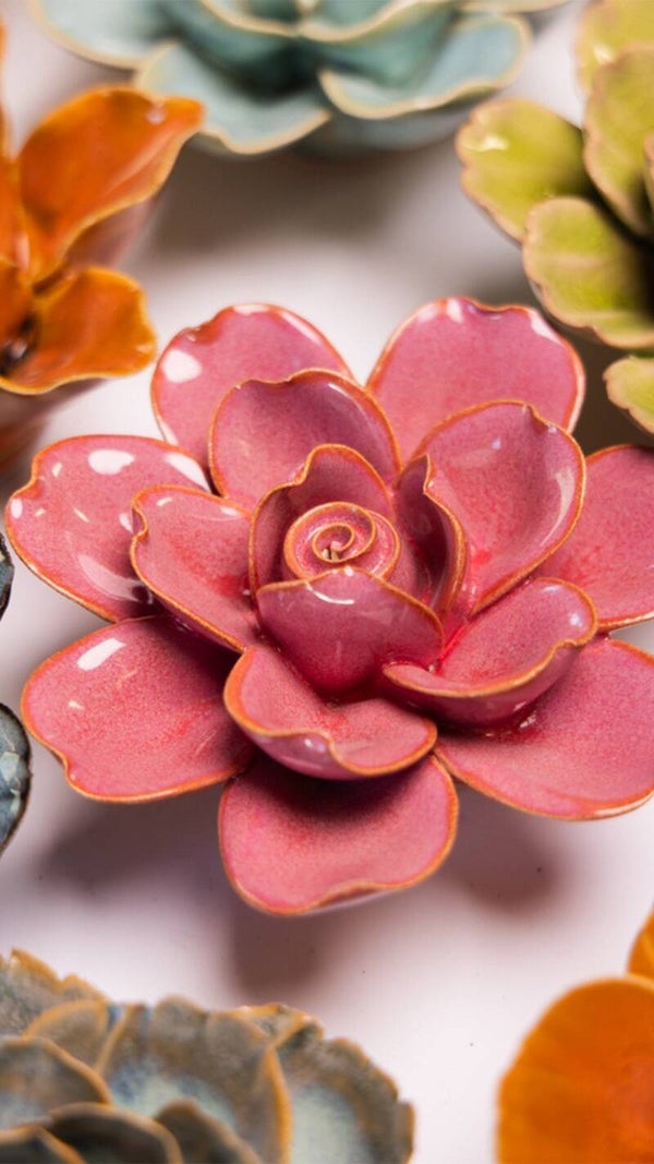 Bloem keramiek roze