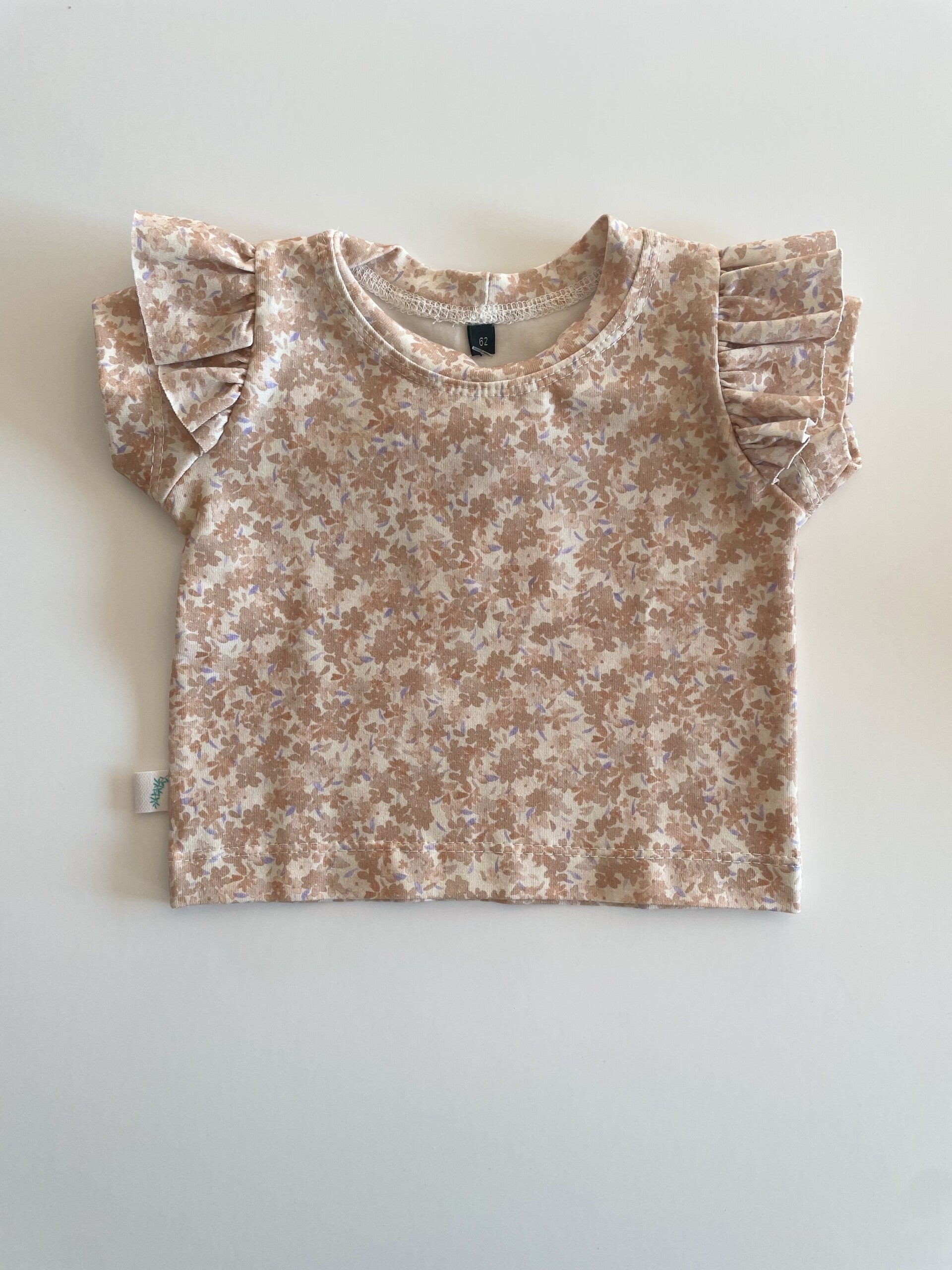 *Ruffled T-shirt- Wilde bloemen - STUDIO HAPPY