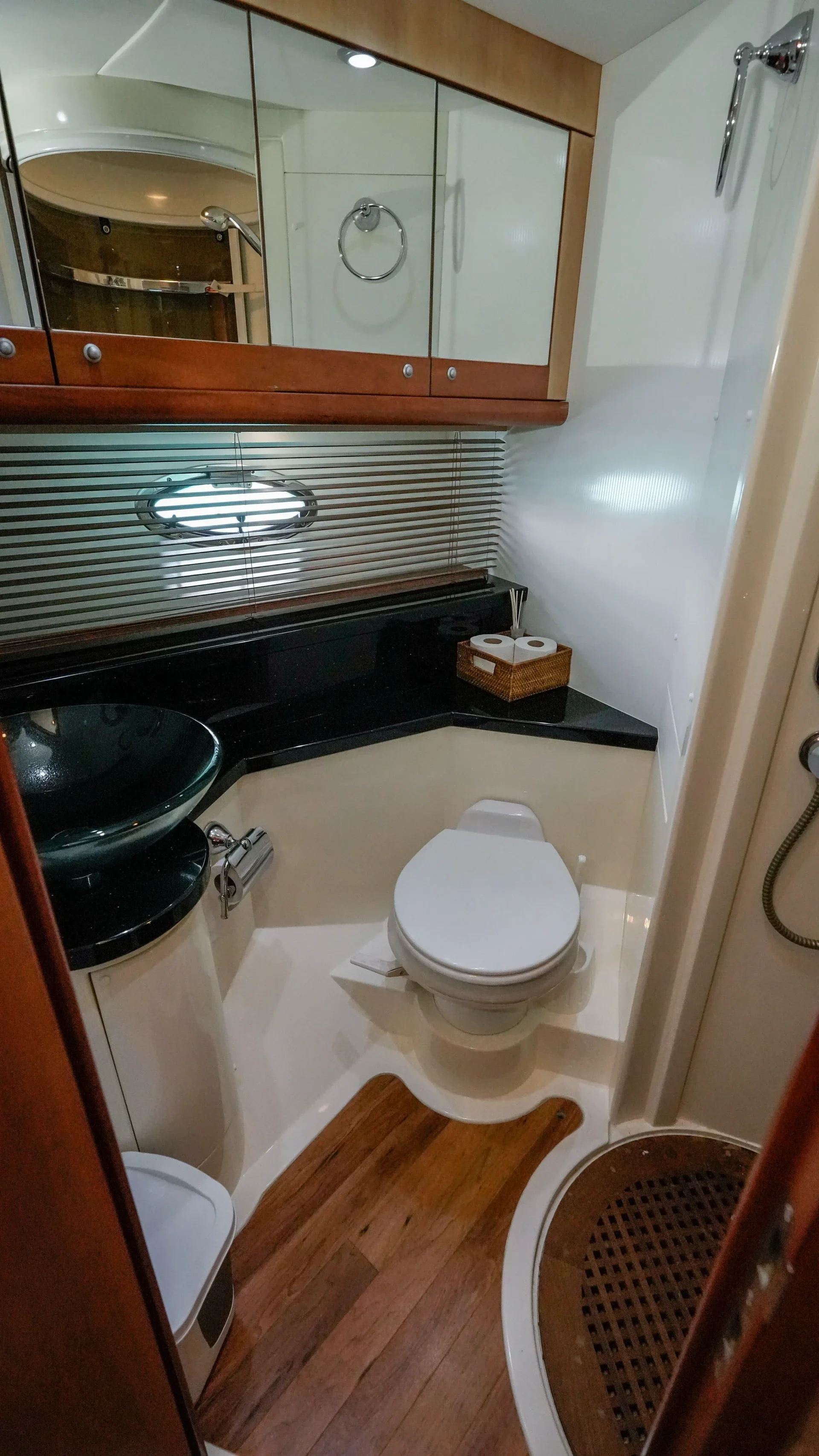 Joia bathroom 2