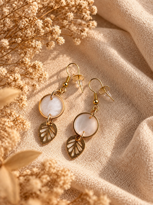 Mother-of-Pearl Leaf oorbel
