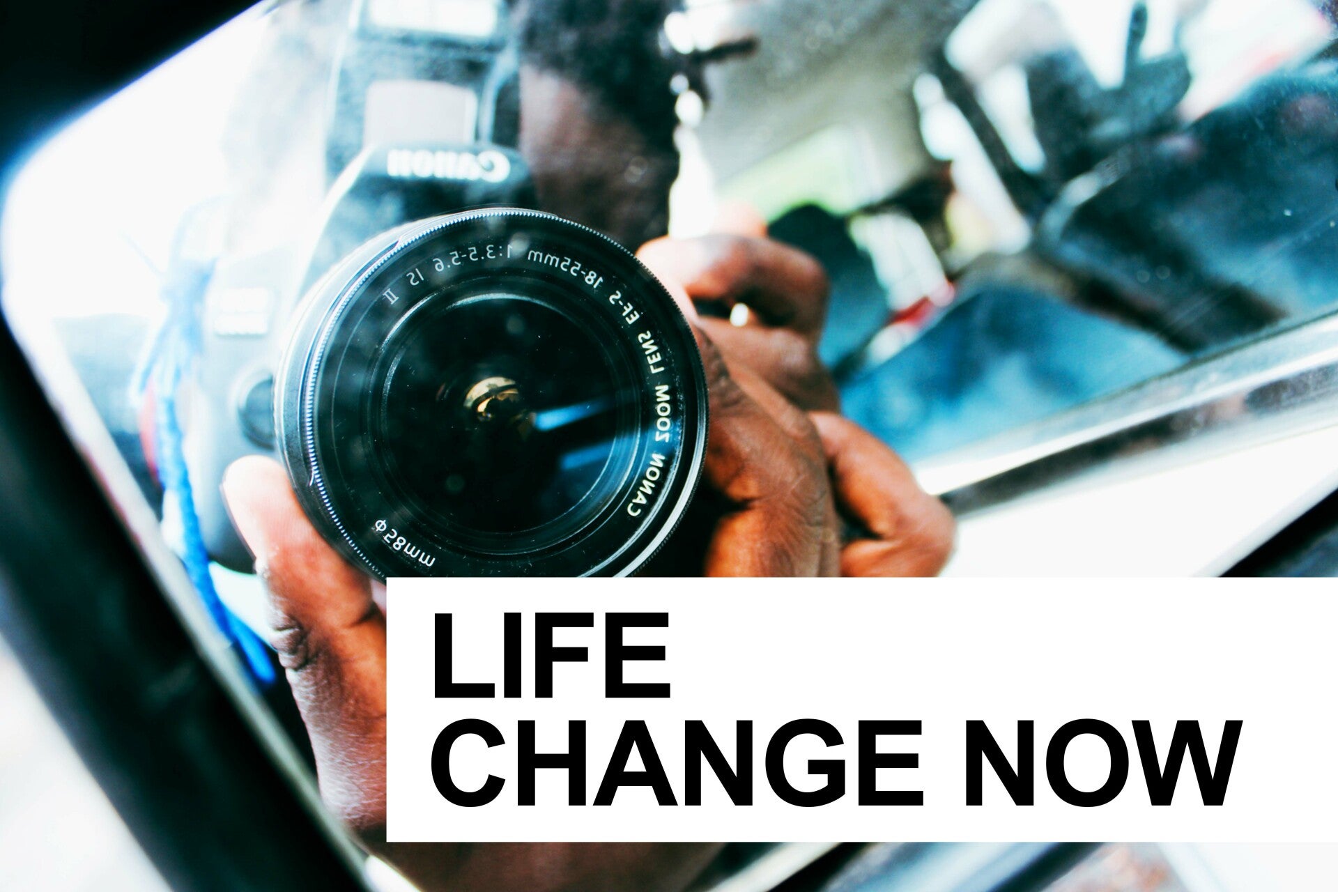 jongen met fotocamera