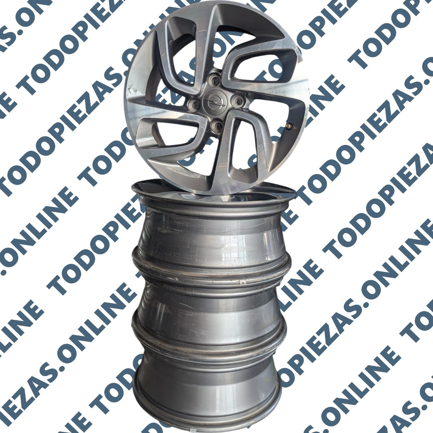 Juego de 4 llantas de aluminio Opel Crossland OEM: 3900789