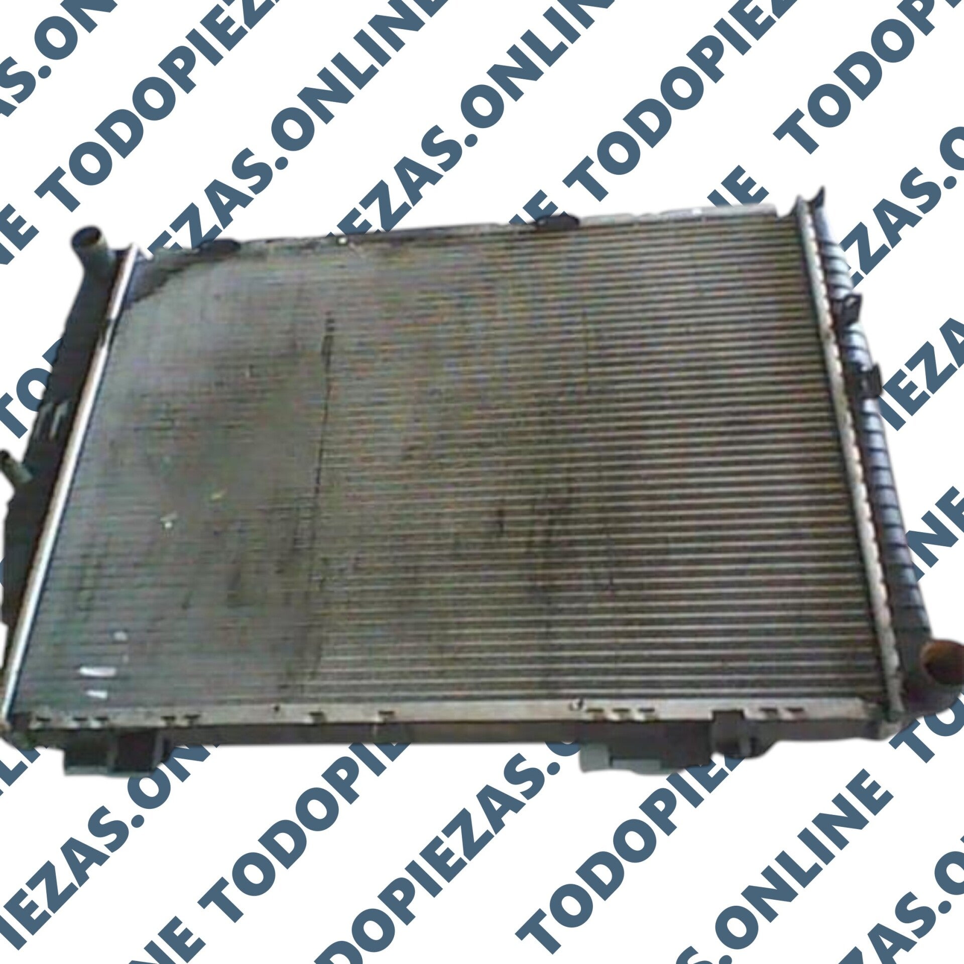 Radiador Mercedes-Benz OEM: 409158