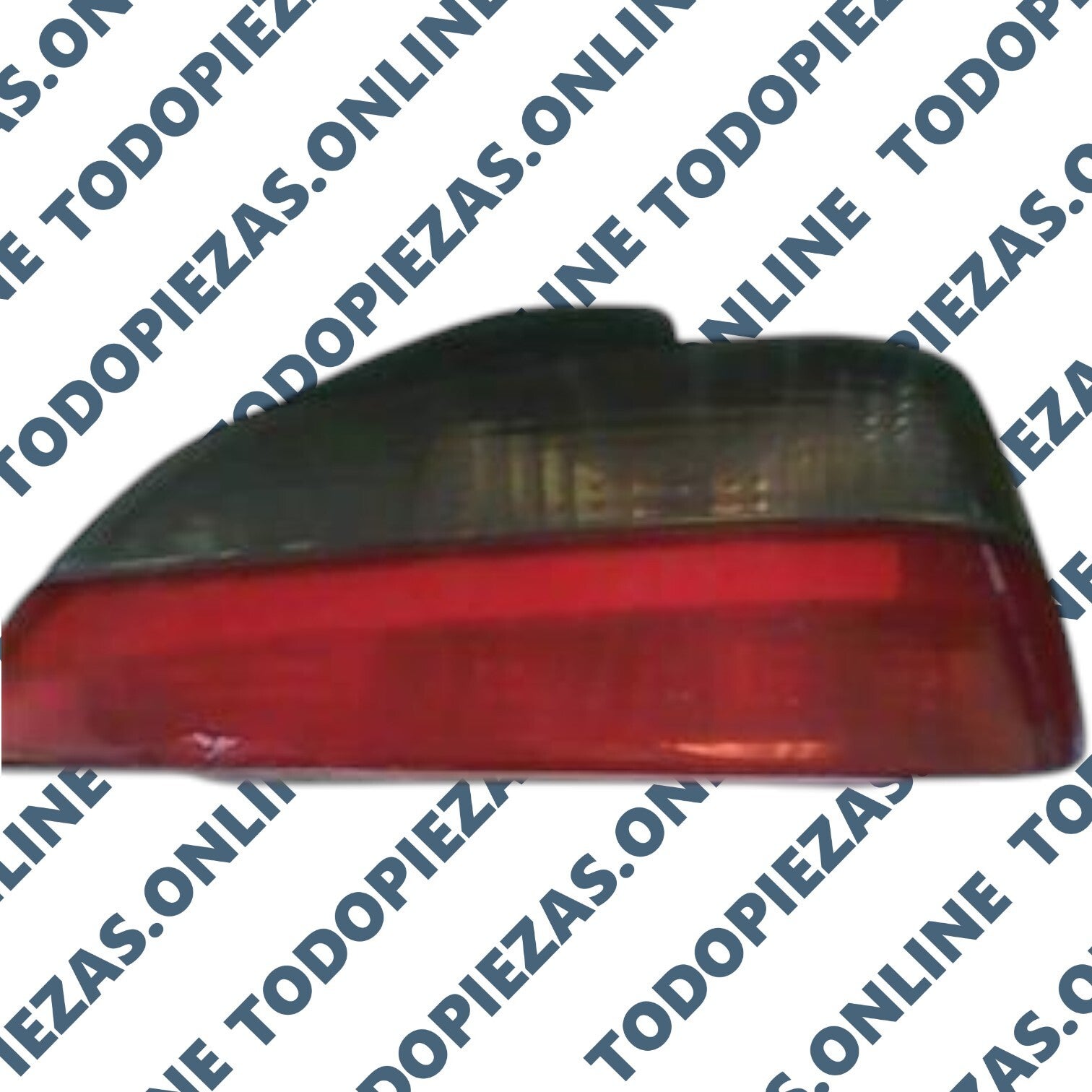 Piloto trasero Derecho Peugeot OEM: 6351E8